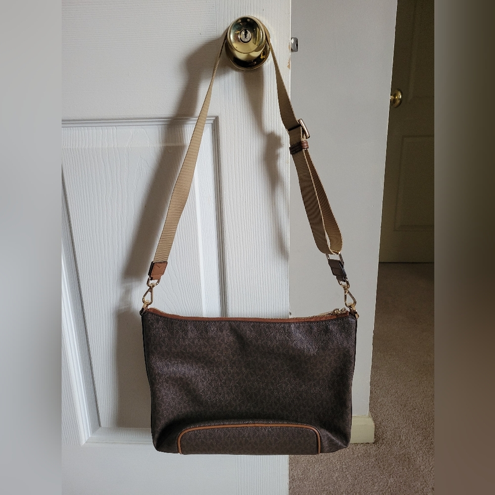 Michael Kors Brown Crossbody Bag - Picture 2 of 4